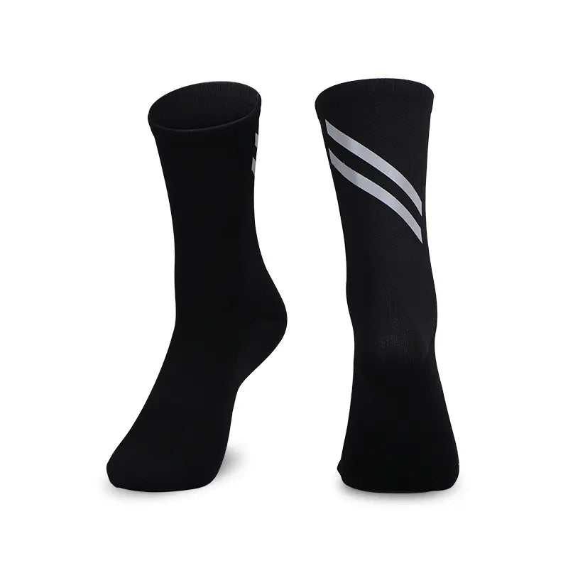 SAISEI REFLECTIVE GRIP SOCKS 01.