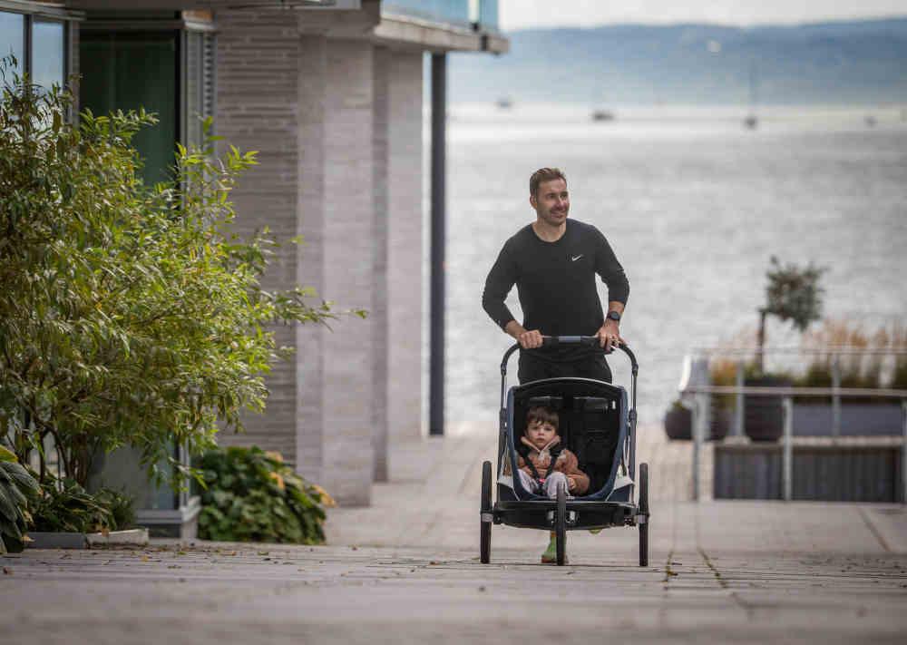 HAMAX - Breeze Navy/Cream Bike Trailer - Explore & Enjoy! 🚴‍♂️👨‍👧‍👦