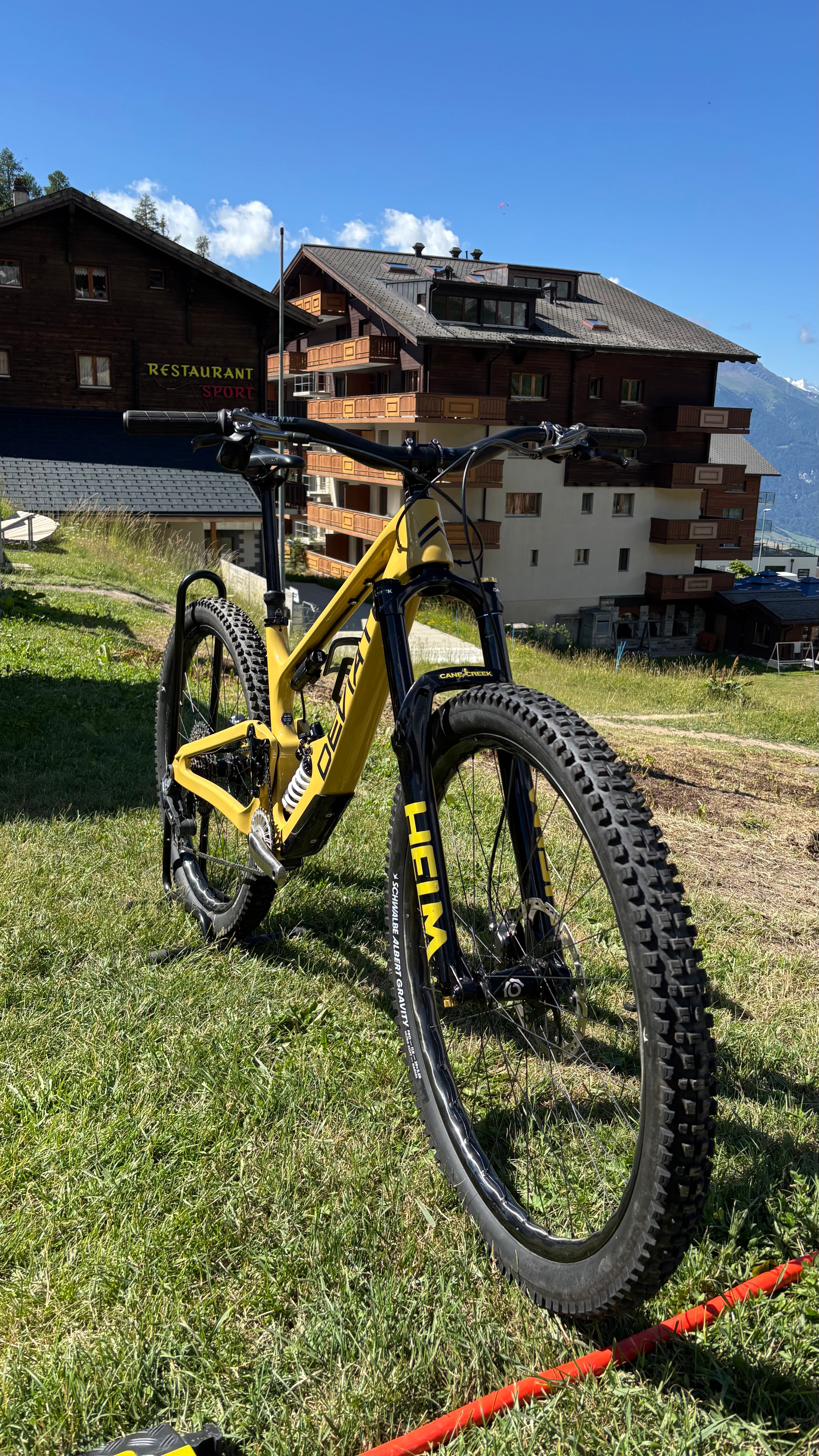 Deviate Bicycle - Highlander II.